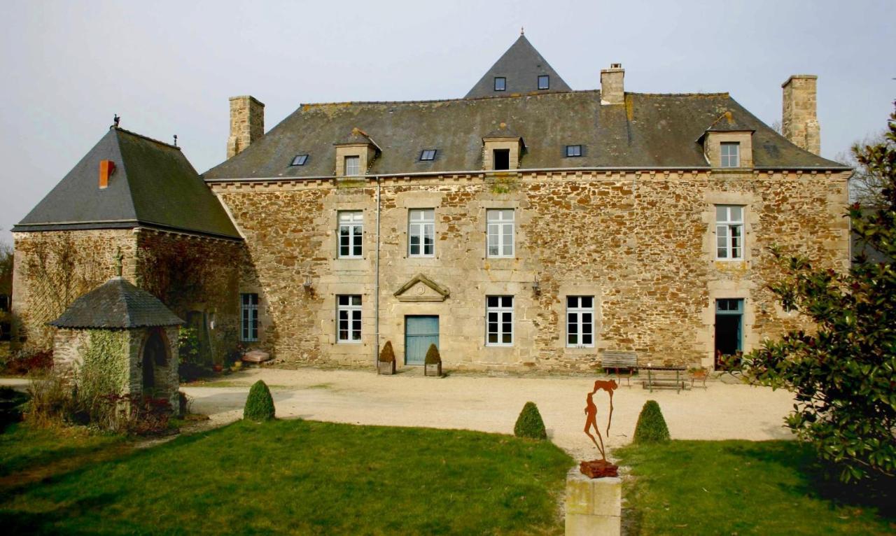 Gite La Terrasse - Manoir Le Plessix Madeuc Corseul ภายนอก รูปภาพ